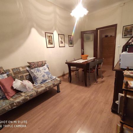 Ferienwohnung Ex Ostu Impero: Vino, Tartufo Ed Ospitalita La Morra Exterior foto