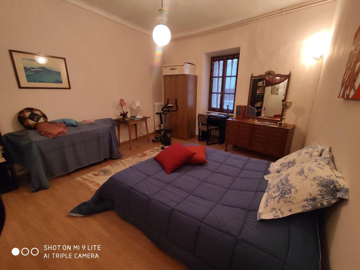Ferienwohnung Ex Ostu Impero: Vino, Tartufo Ed Ospitalita La Morra Exterior foto