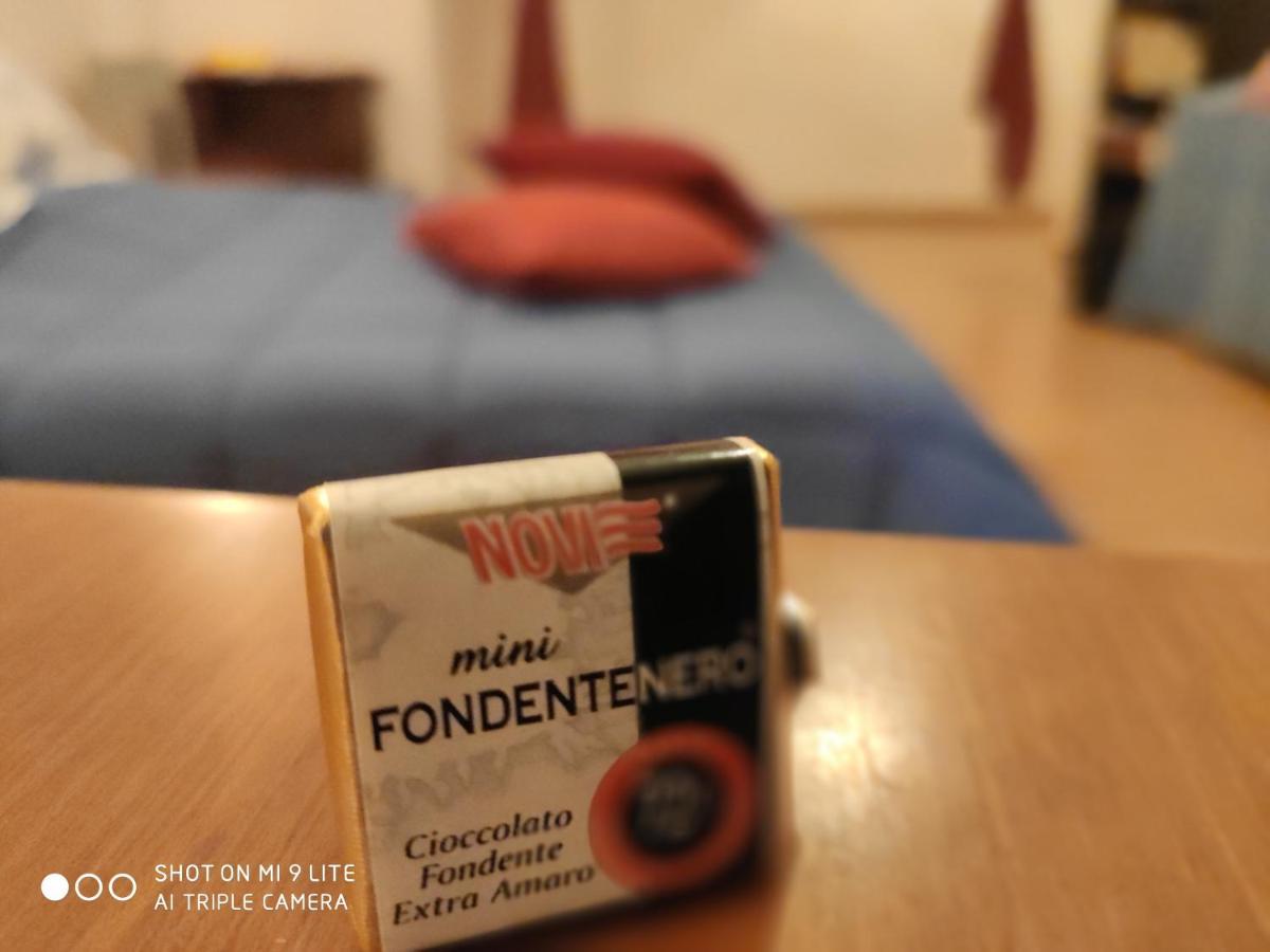 Ferienwohnung Ex Ostu Impero: Vino, Tartufo Ed Ospitalita La Morra Exterior foto