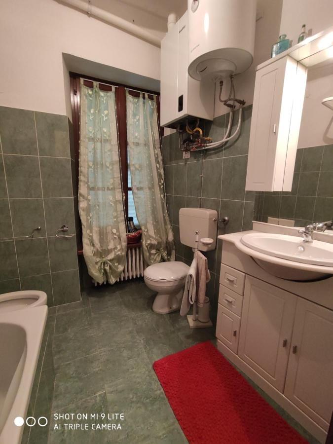 Ferienwohnung Ex Ostu Impero: Vino, Tartufo Ed Ospitalita La Morra Exterior foto